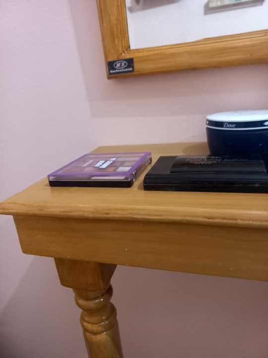 Console%20Table%20with%20Mirror%20by%20Home%20Decor%20Essentials%20HDE%20-%20Image%205