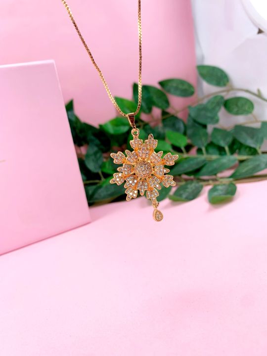 5%20Piece%20Luxury%20Gold-Plated%20Floral%20Jewelry%20Set%20with%20Luxury%20Watch,%20Earring,%20Necklace,%20Ring,%20Bracelet%20and%20Gift%20Box%20-%20Image%207