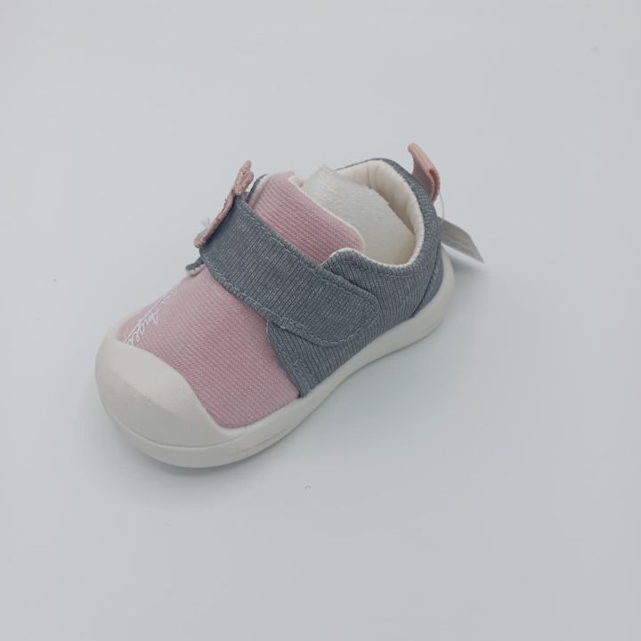 Kids%20Soft%20Walking%20Shoes%20%E2%80%93%20Cartoon%20Strap,%20Comfortable%20Baby%20Sneakers%20-%20Image%202