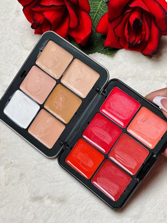 Creamy%20blush%20and%20creamy%20contour%20pallete%20%20Colors%20-%20Image%203