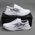 sports shoes for mens High quality Light weight. 