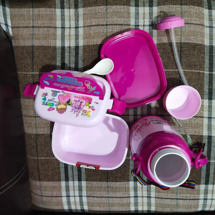 Barbee%20Girls%20Double%20Layer%20Kids%20School%20Lunch%20Box%20with%20Spoon%20And%20Water%20Bottle%20750%20ml%20-%20Image%205