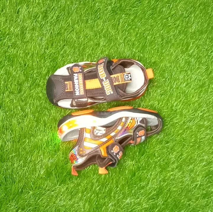 Most%20elegant%20shoes%20for%20toddlers%20in%20unique%20styles%20and%20colors%20are%20lightweight%20and%20flexible.%20-%20Image%208