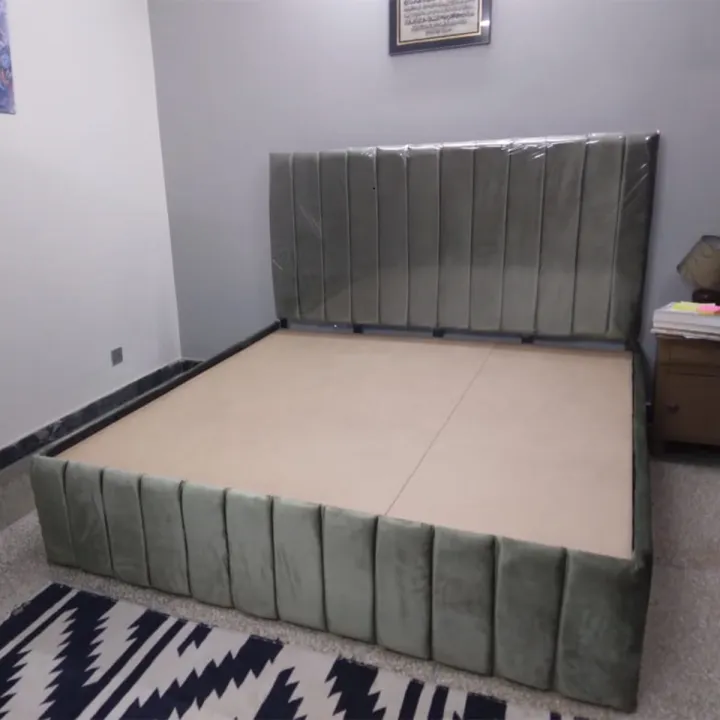 Stylish%20plush%20valvet%20bed,%20Furniture%20Factory%20-%20Image%202
