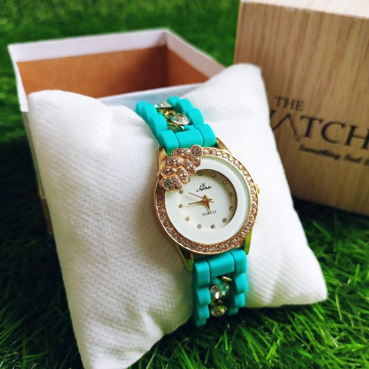 Stylish%20Fashion%20Watch%20For%20Girls%20&%20Women%20-%20New%20Luxury%20Ladies%20Wrist%20Watch%20-%20Beautiful%20Gift%20For%20Her%20-%20Image%208