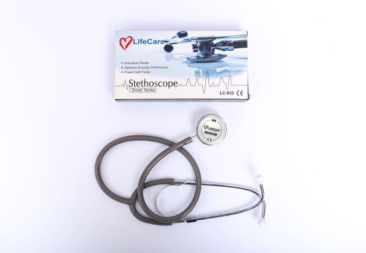 Ucheck%20Yuwell%20Professional%20Manual%20Blood%20Pressure%20Cuff%20%E2%80%93%20Superior%20Aneroid%20Sphygmomanometer%20With%20STETHOSCOPE%20LifeCare%20BP%20Operator%20with%20Durable%20Carrying%20Case%20With%20Accurate%20Readings%20-%20Image%204