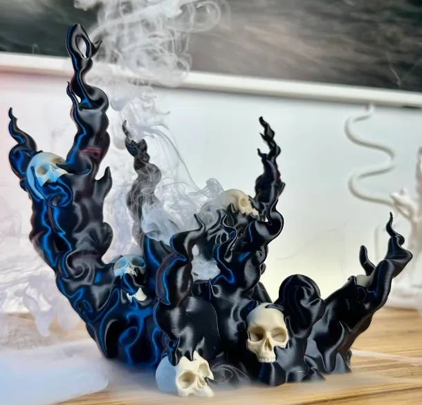Spooky%20Controller%20Stand%20-%20PlayStation/Xbox%20Switch%20Halloween%20Scary%20Controller%20Stand%20Compatible%20for%20all%20Controllers%20and%20PC%20Controllers,%20Unique%20Halloween%20Desk%20Organizer%20for%20Gamers%20-%20Image%204