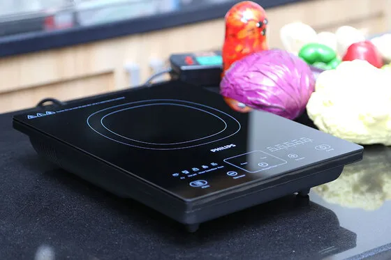 Philips%20Daily%20Collection%20Induction%20cooker%20HD4911/00%20-%20Image%203