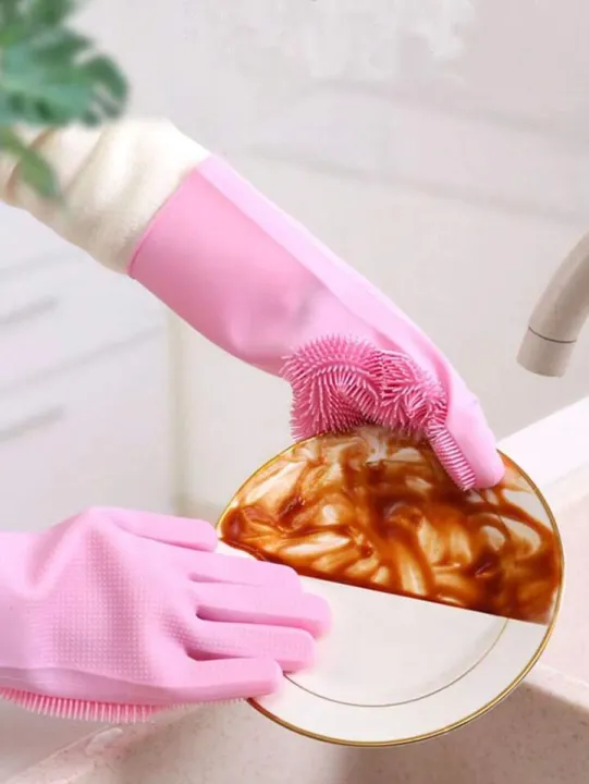 Magic%20Reusable%20Silicone%20Gloves%20with%20Wash%20Scrubber,%20Heat%20Resistant,%20for%20Cleaning,%20Household,%20kitchen,Dish%20Washing,%20bathroom%20,%20car,%20pet%201%20left%201%20right%20hand%20gloves%20pair%20(AL%20MAKKAH)%20-%20Image%203