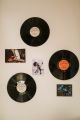 5pcs/Aesthetic Vinyl Records Pattern Wall Decor,12 Inches Original Lps Vintage records(Black Colour) Gramaphone vinyl record for decoration in home  Non.Adhesive Waterproof Wall Art Decal, For Home Decor,Black round decoration. 