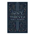 Dance of Thieves (Dance of Thieves, 1) Paper Back. 