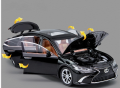 1:24 Lexus ES300 Alloy Car Model Diecast & Toy Vehicles Metal Toy Car Model. 
