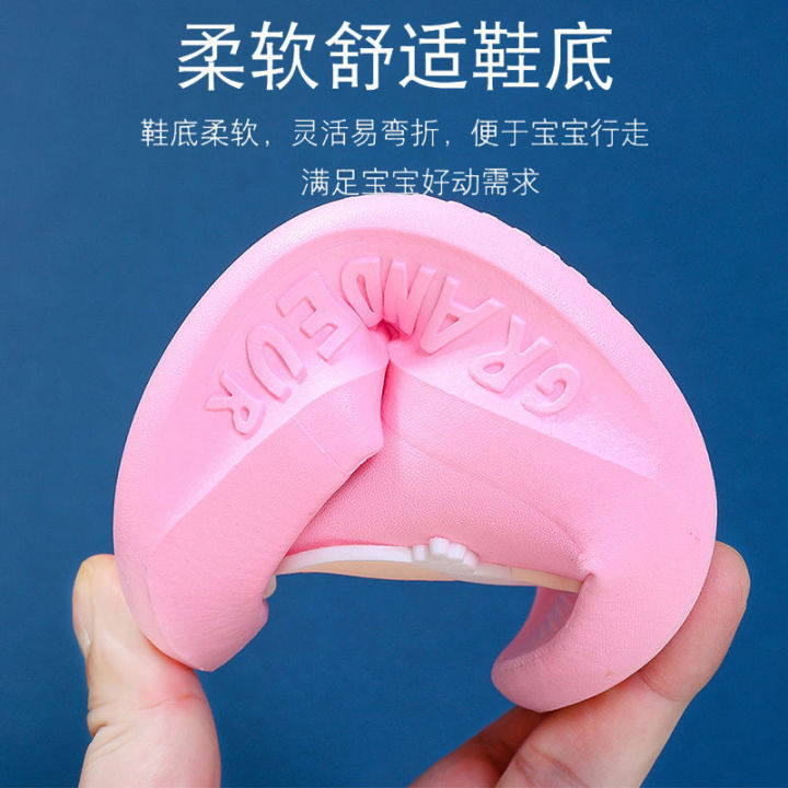 Children's%20Slippers%20Summer%20Boys%20and%20Girls%20Home%20Non-Slip%20Children's%20Indoor%20Cartoon%20Baby%20Little%20Girl%20Big%20Children's%20Sandals%20-%20Image%204