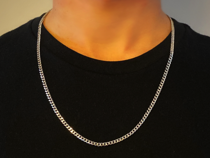 Silver/Black/Golden%20Stainless%20Steel%20Italian%20Thin%20Cuban%20Chain%20For%20Men/Boys%20Neck%20-%20Image%202