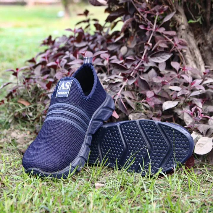 Men's%20Canvas%20Slip-On%20Loafers%20-%20Lightweight%20Casual%20Shoes%20for%20Men%20&%20Boys%20-%20Stylish%20Breathable%20Flat%20Walking%20Sneakers%20-%20Gym%20&%20Running%20Shoes%202026%20-%20Image%207