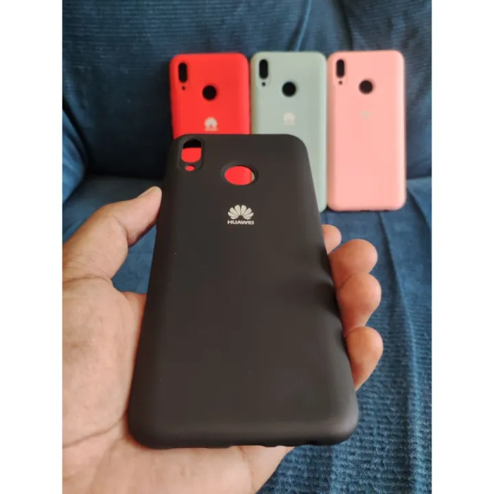 Huawei%20Y9%202019%20Liquid%20Silicone%20Case%20with%20Silky%20Soft-Touch%20Finish%20-%20Image%203