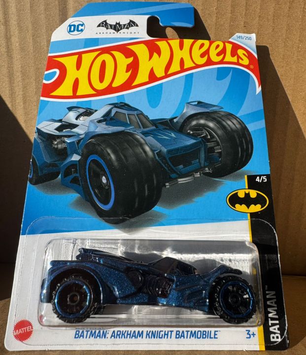 HOT WHEELS BATMAN BATMOBILE