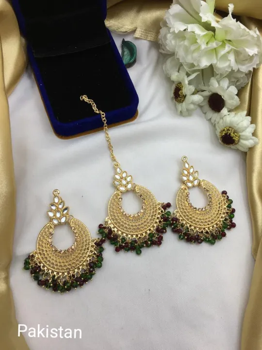 new%20collection%20Golden%20Tikka%20and%20Earrings%20Set%20For%20Women%20-%20Image%203