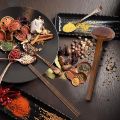 Tortoise Shell Spoon-4 x Ramen Spoon
2 pairs x chopsticks-Wood Brown. 
