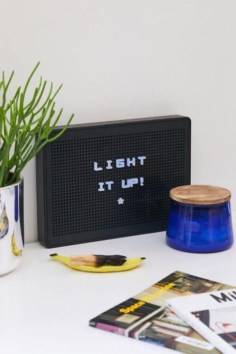 LED%20Light%20Up%20Peg%20Board%20Message%20Board%20With%20Alphabets%20-%20Image%206