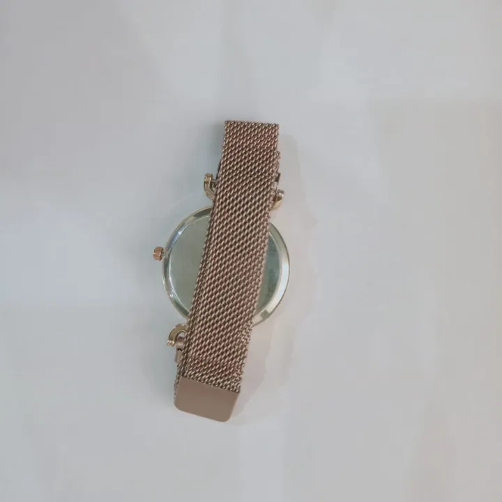 Cute%20And%20Classy%20Magnetic%20Wrist%20Watch%20-%20Image%206