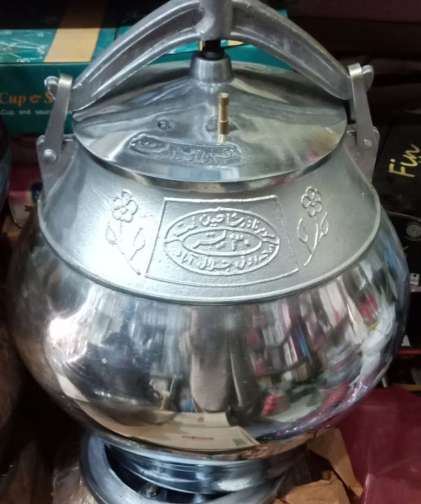 Afghani%20Traditional%20Durable%20Cast%20Iron%20Aluminum%20Pressure%20Cooker,%205L/8L/10L/12L/15L/20L/30L%20Capacity,%20Easy%20to%20Clean%20-%20Image%205