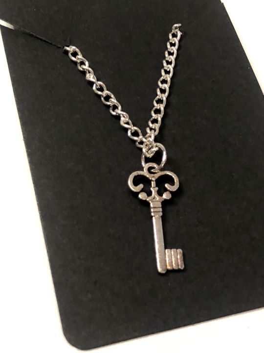 Timeless%20Lock%20&%20Key%20Charm%20Pendant%20%E2%80%93%20Symbol%20of%20Love%20&%20Mystery%20,%20lock%20alloy%20charm%20pendant,%20Key%20alloy%20charm%20pendant%20,%20lock%20and%20key%20pair(2pcs)%20alloy%20charm%20pendant%20-%20Image%202
