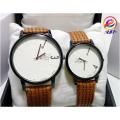 Styles Strap Analog Leather Watch For Couple / Stylish Unique Couple Styles Watches For Couple. 