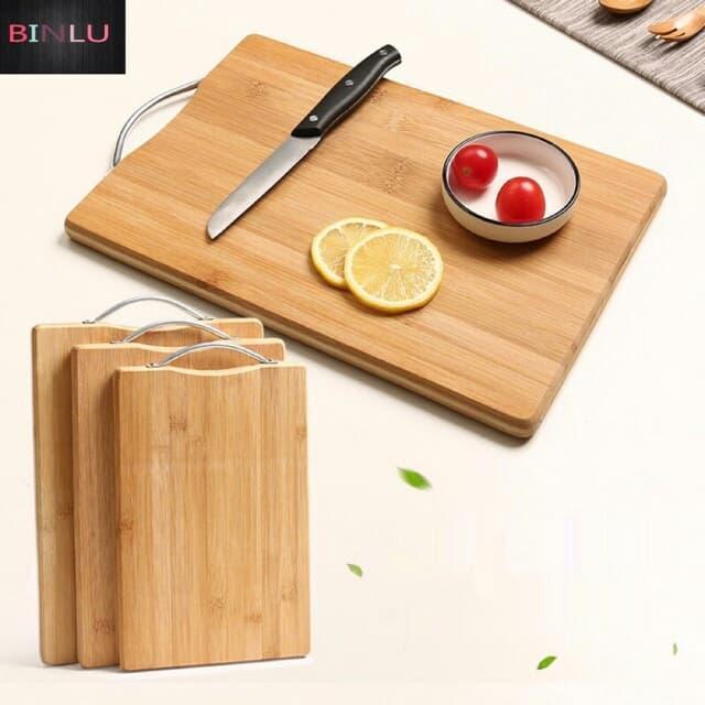 Chopping%20Booard%20with%20Handle%20-%20Image%202