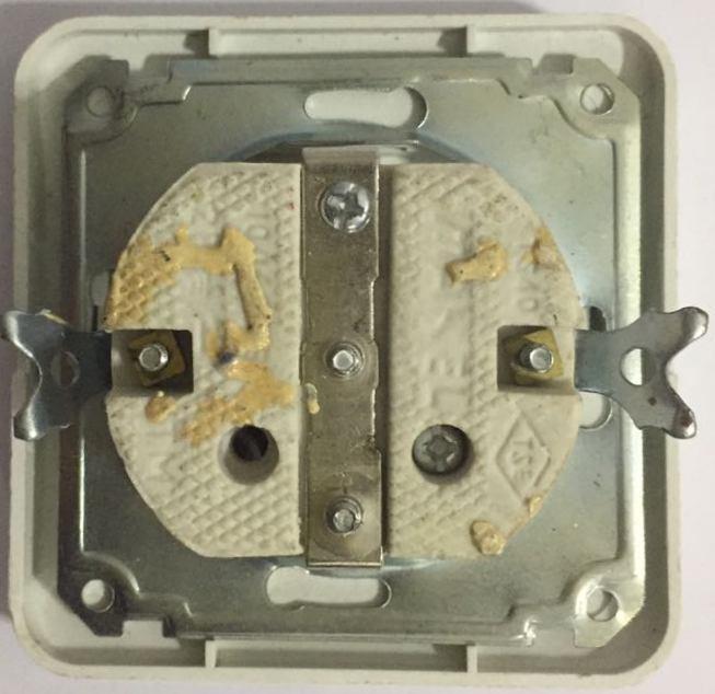 German%20Socket%20-%20Image%203