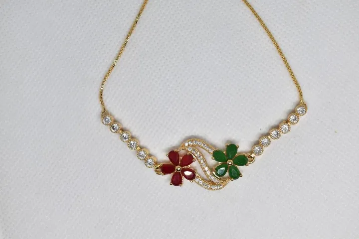 24%20carat%20Singapore%20gold%20plated%20women%20wrist%20Bracelet%20with%20zerkone,%20Zamurd%20&%20Ruby%20-%20Image%203