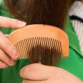 2 PCS Brown Peach Wood Wooden Comb Anti-Static Comb Close Tooth Comb Hair Combs，Natural Fine Tooth Hair Comb Anti-Static Hair Care Wooden Comb Handmade Gift Comb for Women and Men Massage Detangling. 