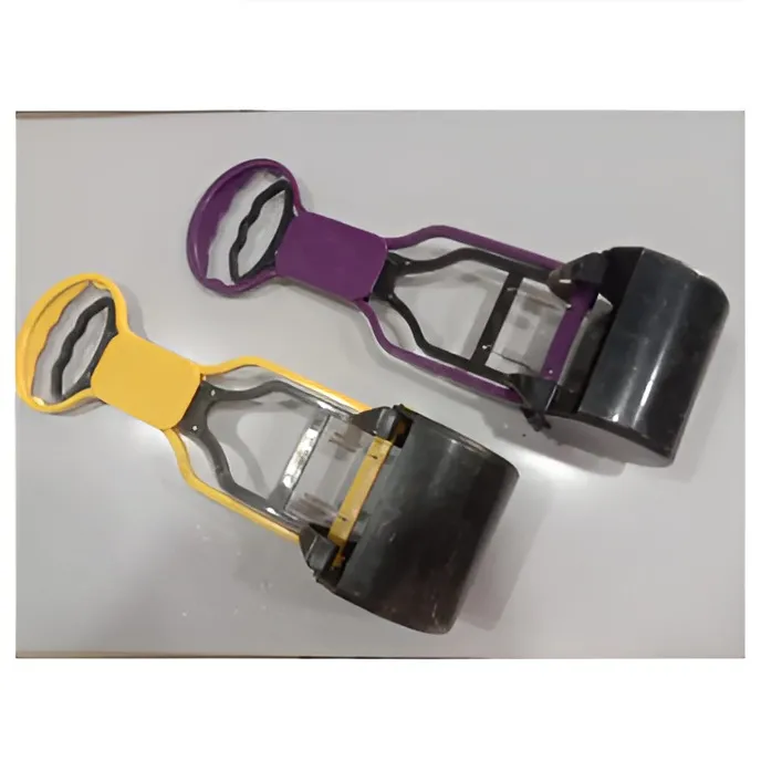 Dog%20Shit%5CPoti%20Scooper%20%7C%20DOG%20CAT%20POOPER%20SCOOPER%20OUTDOOR%20/%20Indoor%20CLEANER%20-%20Image%202