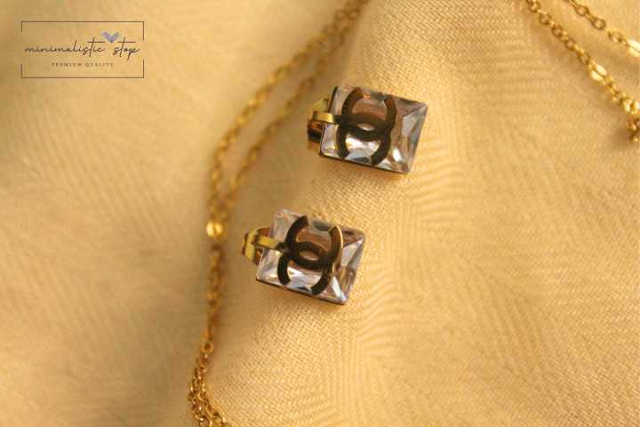 Luxury Rectangular Crystal Pendant Earrings with Premium Gold-Plated Logo Design Elegant Statement Jewelry for Women Minimalistic Stop Collection