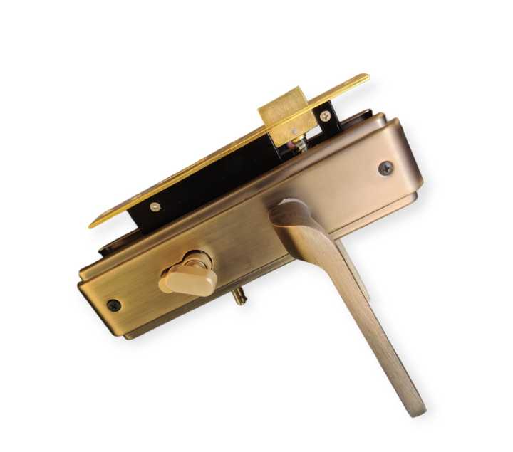 Room%20Door%20Handle%20Lock,%20HANDLE%20LOCK%20with%20DOUBLE%20BIRRING%20MACHINE%20and%20Brass%20cylinder%20of%203%20keys%20-%20Image%202