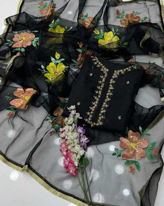 New%20Arrival%20Hand%20Paint%20Emblished%20Organza%20With%20Beats%20Adda%20Work%20Dupatta%20Along%20Qataan%20Silk%20Shirt%20&%20Trouser%203%20Piece%20Dress%20-%20Image%207