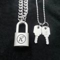 NANA Nanjing Lock Necklace Fashion Girl SID Original Matte Punk R Lock Couple Sweater Chain. 