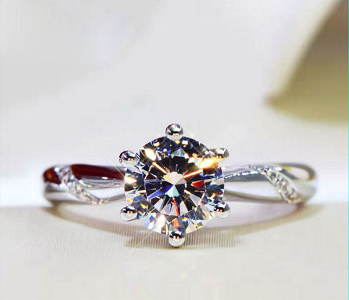 Platinum%20Plated%20Full%20Zircon%20Sparkling%20Wedding%20Crown%20Ring%20for%20Women%20Simple%20Mirco%20Pave%20Bling%20Zirconium%20Diamond%20Ring%20for%20Bridal%20-%20Image%205