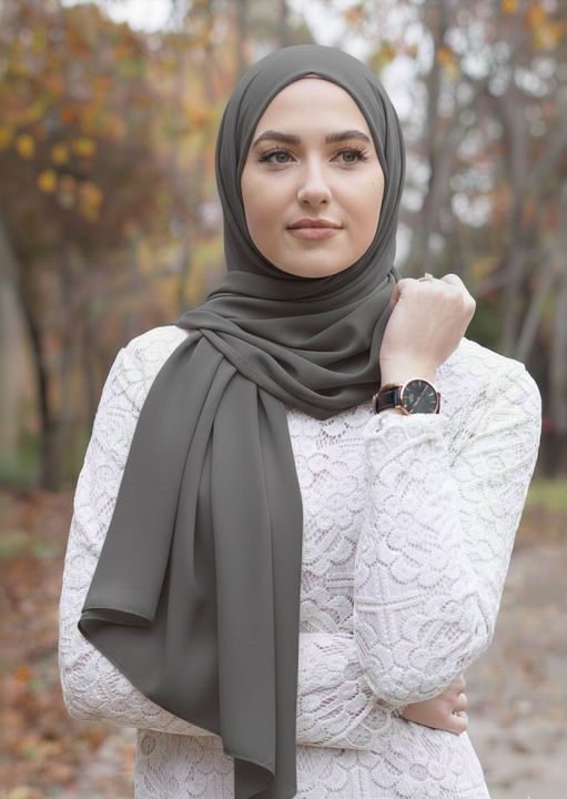 BIN-B%20Luxury%20Chiffon%20Georgette%20High-quality%20fabric,%20Lightweight%20feel%20and%20effortless%20drape%20Hijabs/Scarves/Stoler%20for%20Girls/Women%20-%20Image%202