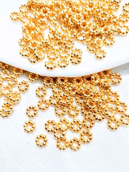 150%20/%20300%20Pcs%20Gold%20Plastic%20Spacer%20Beads%206mm%20%7C%20Round%20Flower%20Shape%20Spacers%20for%20Jewelry%20Making%20%7C%20DIY%20Craft%20Necklace,%20Bracelet,%20Earrings,%20Beading%20Supplies%20-%20Image%204