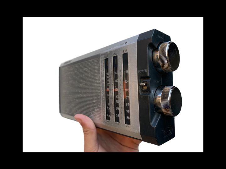 (USED)%20Soony%20Radio%20ICF-J1%20made%20in%20Japan%20(original)%20-%20Image%205