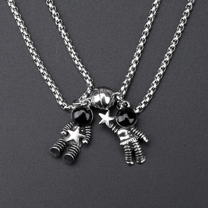 Ornament Shang pendant jewelry matching holiday gifts when astronaut space popular gothic magnet couple bracelet necklace men women pie