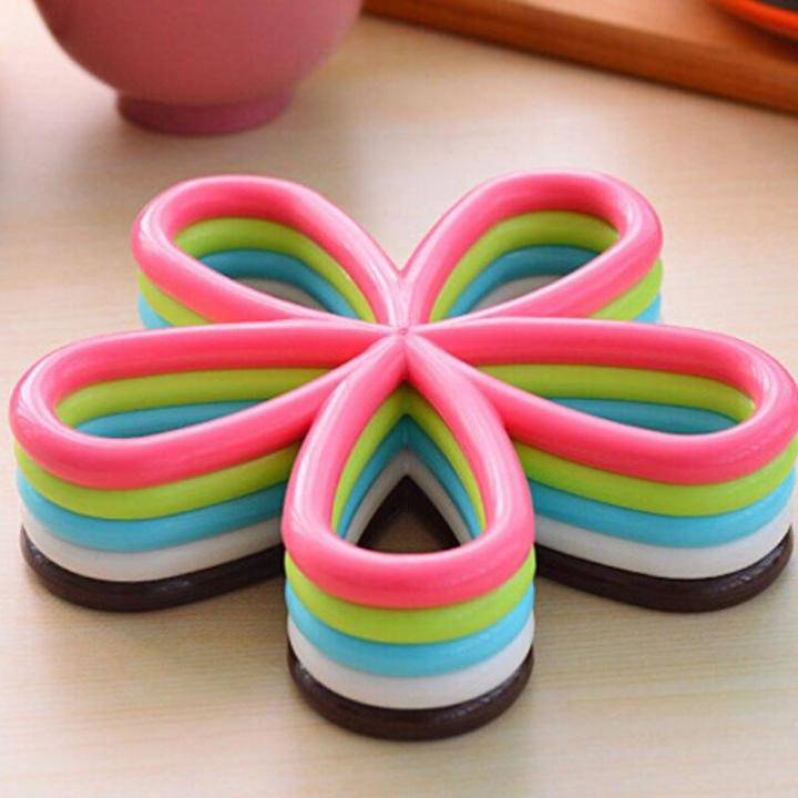1PCS%20Flower%20Shape%20Anti-Slip%20Pot%20Holder%20Pan%20Pad%20Bowl%20Plate%20Dish%20Place-mat%20Cup%20Coaster%20Kitchen%20Dining%20Table%20Silicone%20Heat-Proof%20Mat%20-%20Image%204