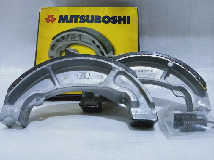 BRAKE%20SHOE%20MITSUBOSHI%20MB132%20FOR%20DELUXE%20,%20PRIDOR%20&%20HONDA%20CG125%20FOR%20FRONT%20WHEEL%20(2006-TILL%20NOW)%20-%20Image%202