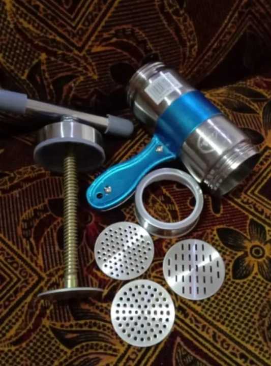 Stainless%20Steel%20Noodle%20And%20Pasta%20Maker%20Machine%20With%20Plastic%20Handle%20Nimko%20Kitchen%20Accessories%20Press%20Nimco%20Snack%20Maker%20Stainless%20Steel%20with%203%20blades%20-%20Image%205