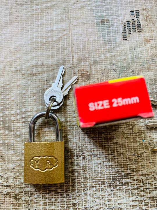 Chine%20Lock%2025mm%20with%202%20keys%20%7C%20All%20Sizes%20Available%20%7C%20Black%20And%20Gold%20Colors%20-%20Image%204