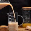 1pcs, Glass Measuring Cups Jugs With Lid, Measuring Pitcher Beaker, Measured Mug, Measure Liquid Milk Glass Cup, Clear Scale Cup With Spout& Insulated Handle, For Hot/Cold Liquid, Kitchen Stuff, Cheap Stuff. 