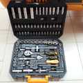 INGCO 94pcs 1/4" and 1/2" Socket set with BMC Box. 
