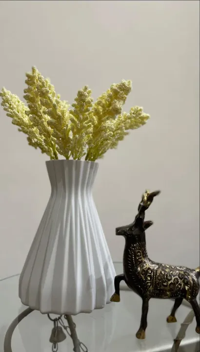 Unbreakable%20Plastic%20Flower%20Vase%206.5%20Inches%20Height%203%20Inches%20Diameter%20Durable%20Home%20Decor%20-%20Image%207