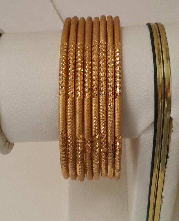 SET%20OF%20TWO%20BANGLES%20FOR%20WOMEN%20-%20Image%203